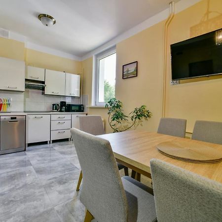 Apartament U Ewy W Kolobrzegu Podczele - 2 Sypialnie 50M2, Wifi I Darmowy Parking! Bagian luar foto