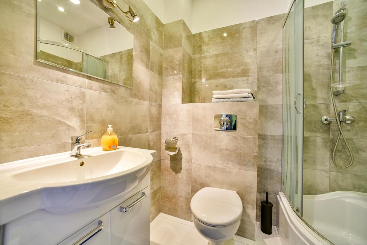 Apartament U Ewy W Kolobrzegu Podczele - 2 Sypialnie 50M2, Wifi I Darmowy Parking! Bagian luar foto