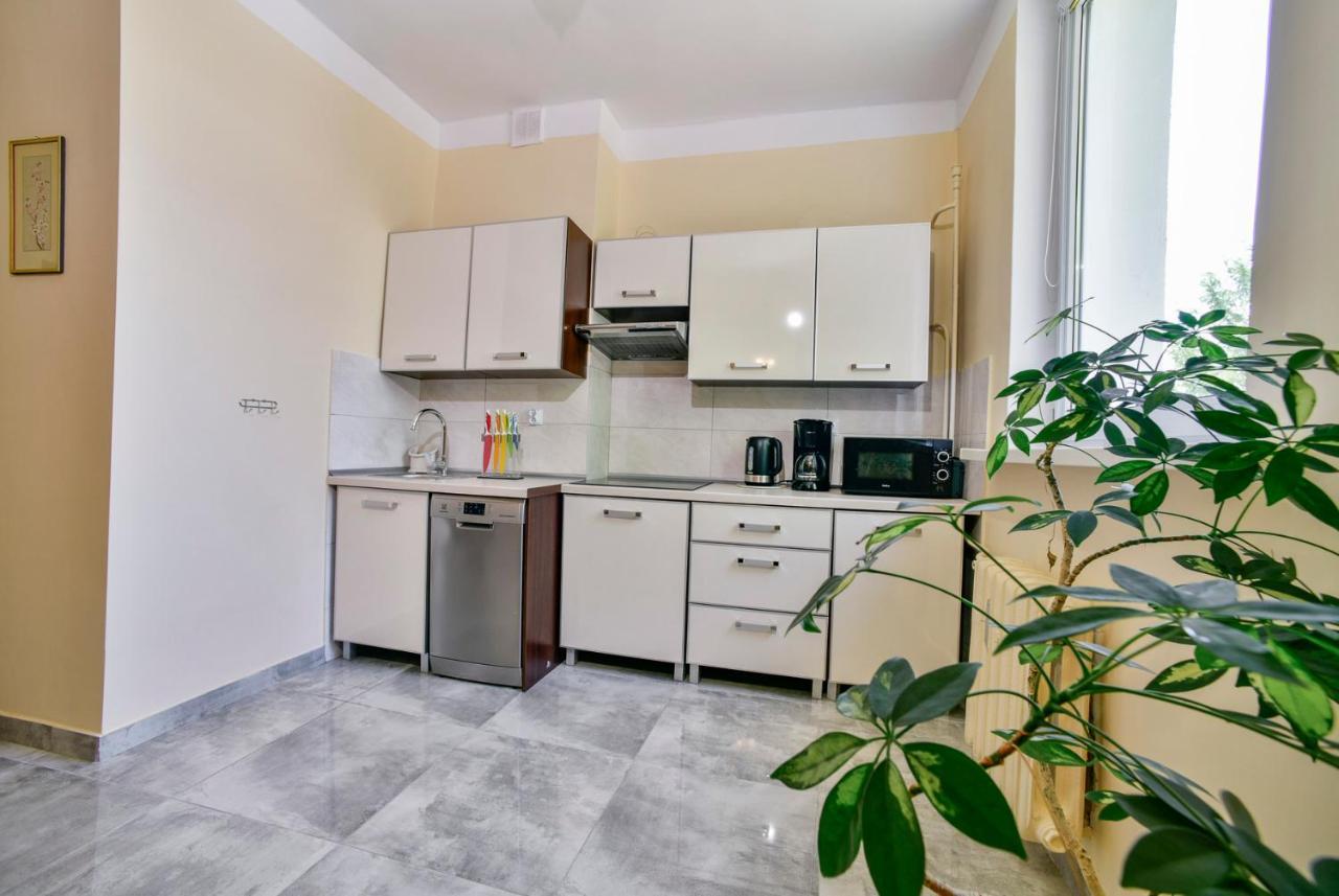 Apartament U Ewy W Kolobrzegu Podczele - 2 Sypialnie 50M2, Wifi I Darmowy Parking! Bagian luar foto