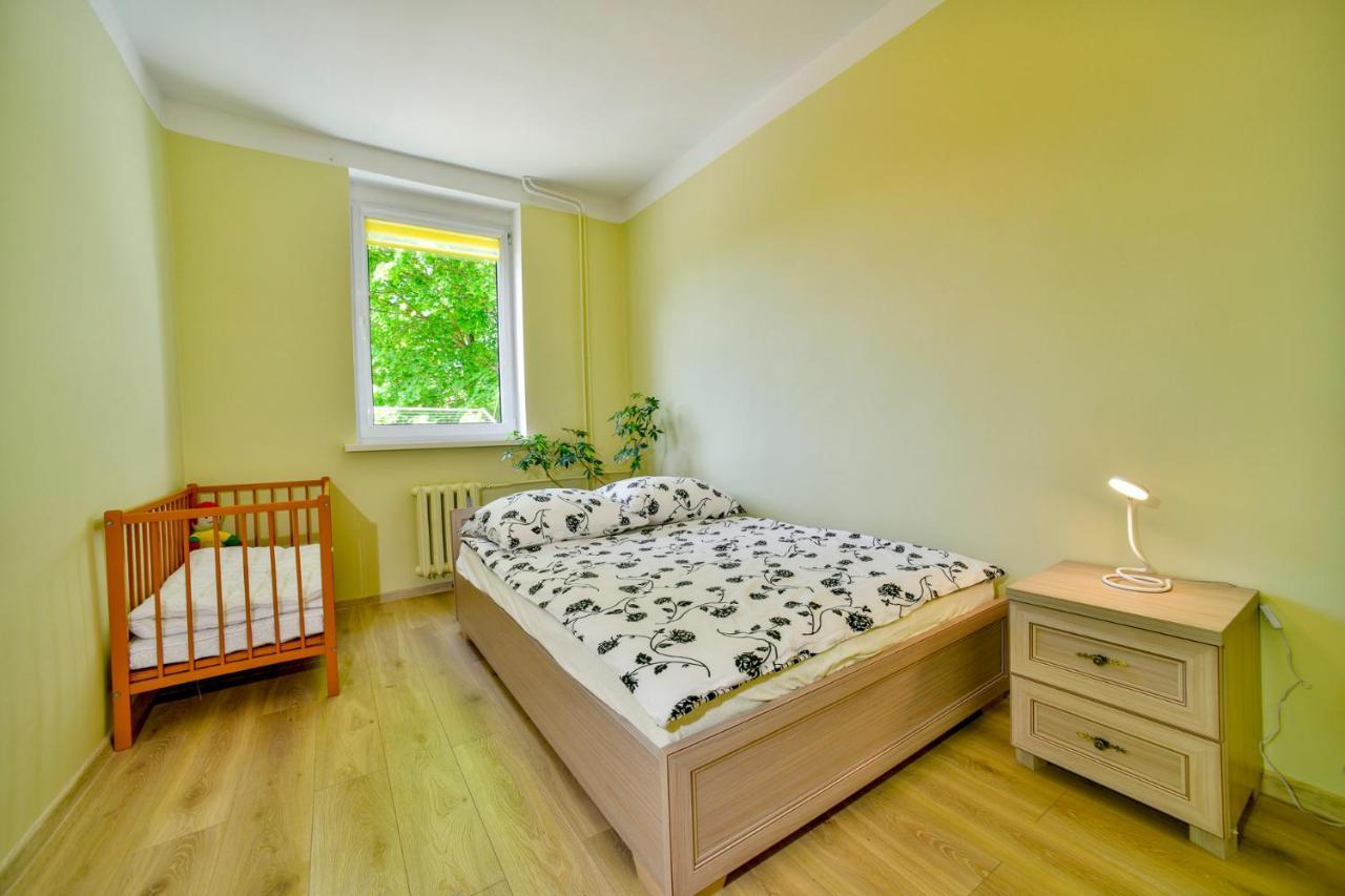 Apartament U Ewy W Kolobrzegu Podczele - 2 Sypialnie 50M2, Wifi I Darmowy Parking! Bagian luar foto