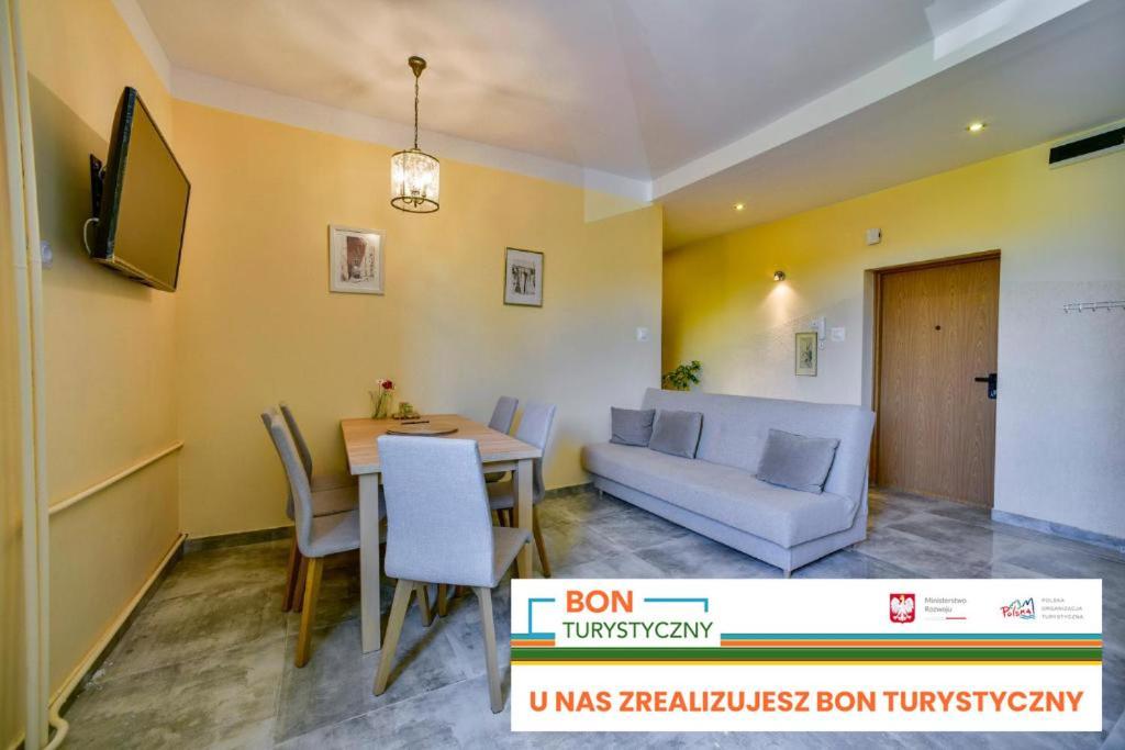 Apartament U Ewy W Kolobrzegu Podczele - 2 Sypialnie 50M2, Wifi I Darmowy Parking! Bagian luar foto